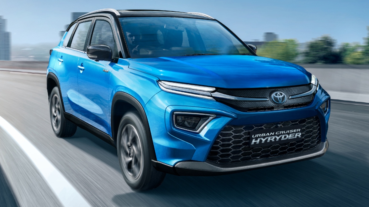 सड़को पर धूआ धूआ करने आ गई Toyota hyryder CNG, माइलेज इतना की पूछो मत