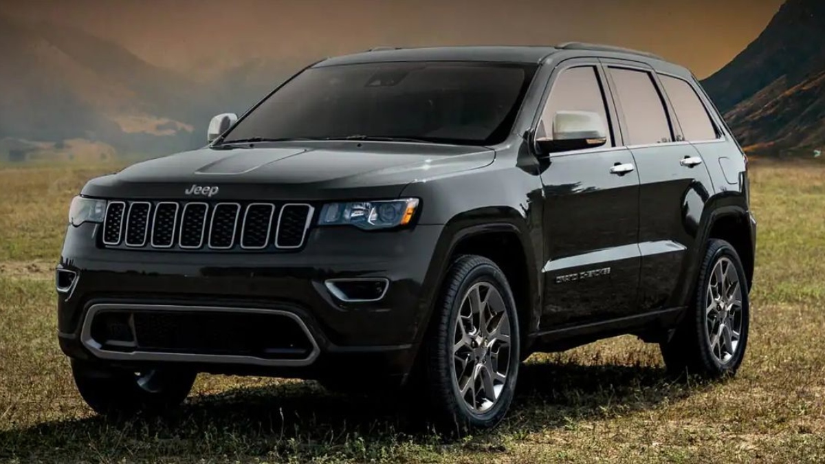 Jeep Cherokee ने चुराया लड़कों का दिल, फीचर्स दे रहे भारतीय कस्टमर्स को…!