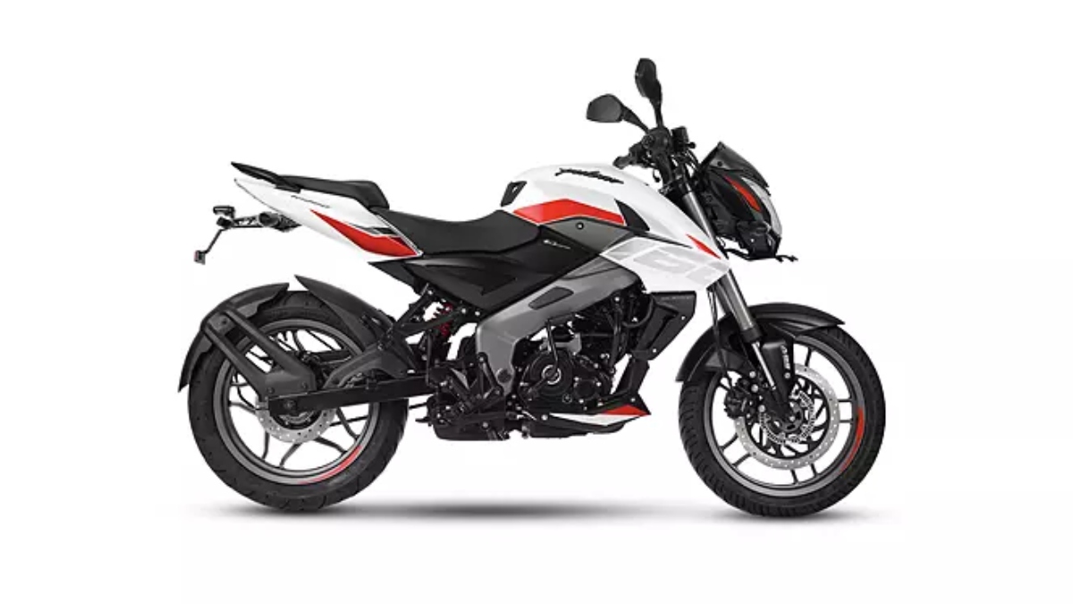 Pulsar NS160 को देख Apache ने पकड़ी पतली गली! अरी मईया रे…