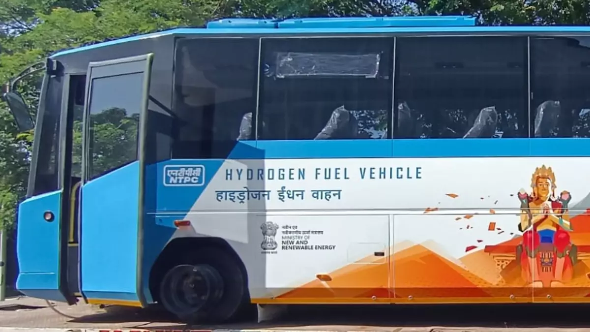 ntpc-hydrogen-bus