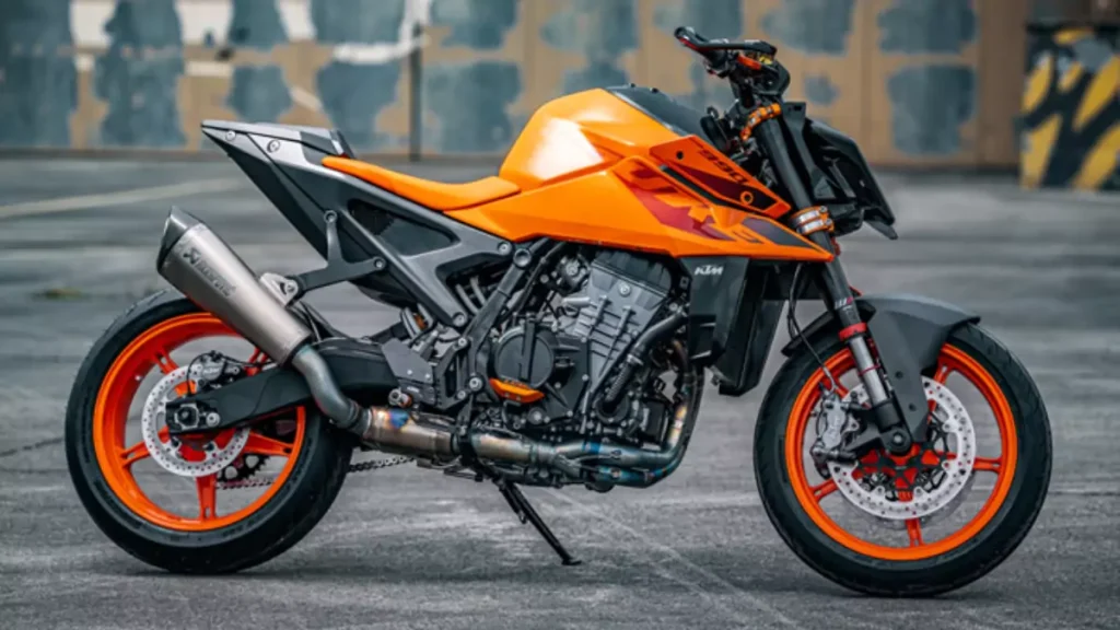 2024-ktm-990-duke